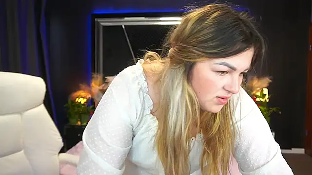 AlissyaGrayy online show from 05/17/26, 05:49