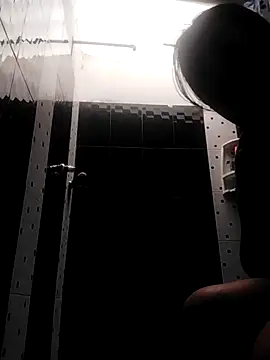 LatinSquirtBaby online show from 05/29/26, 07:23
