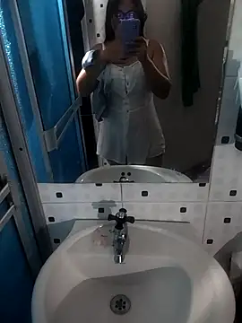 LatinSquirtBaby online show from 06/06/26, 02:27