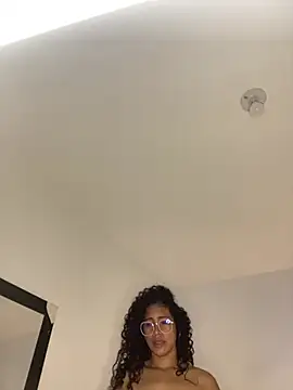 Luciianita lov199 online show from 04/24/26, 01:52