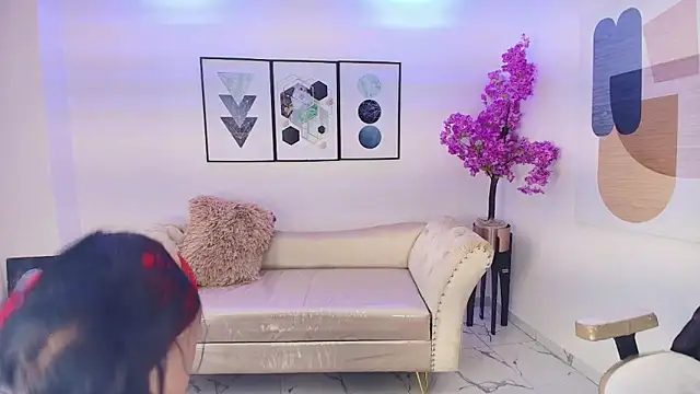 Kitty  meow online show from 04/14/26, 12:44