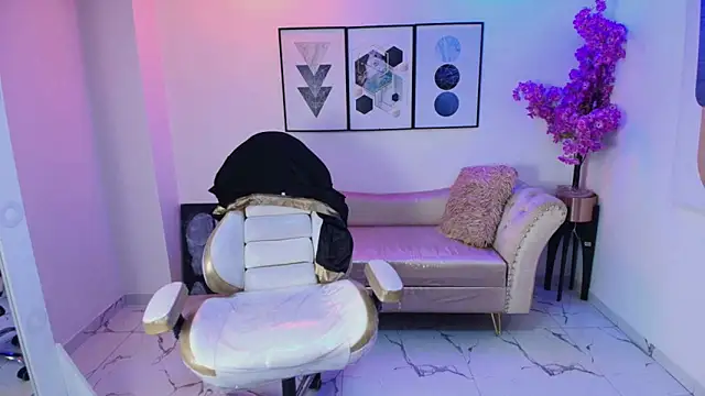 Kitty  meow online show from 05/10/26, 12:21