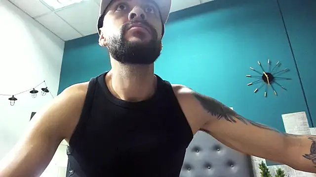 Snapshot of Axel_Blazzee chatting on 03/23/26, 03:05 Axel Blazzee online show from 03/23/26, 03:05