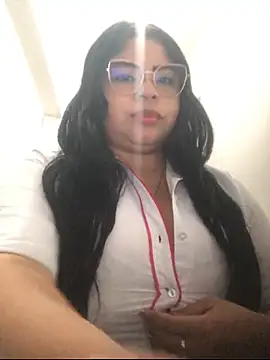 Snapshot of Ninisquirt chatting on 03/18/26, 05:38 Ninisquirt online show from 03/18/26, 05:38