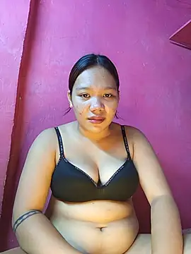 Snapshot of Sweet_Disteen chatting on 07/15/26, 02:17 Sweet Disteen online show from 07/15/26, 02:17