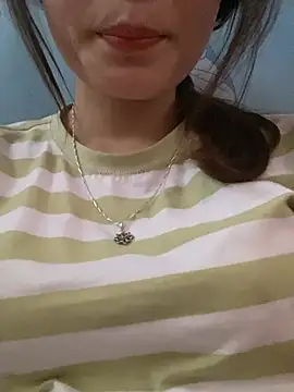 Snapshot of -Eidieea- chatting on 04/05/26, 04:53 -Eidieea- online show from 04/05/26, 04:53