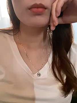Snapshot of -Eidieea- chatting on 04/17/26, 01:30 -Eidieea- online show from 04/17/26, 01:30