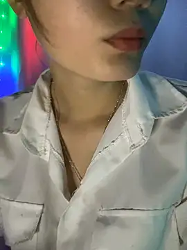 Snapshot of -Eidieea- chatting on 04/19/26, 10:34 -Eidieea- online show from 04/19/26, 10:34