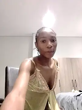 Snapshot of Slenderbae99 chatting on 03/28/26, 08:41 Slenderbae99 online show from 03/28/26, 08:41