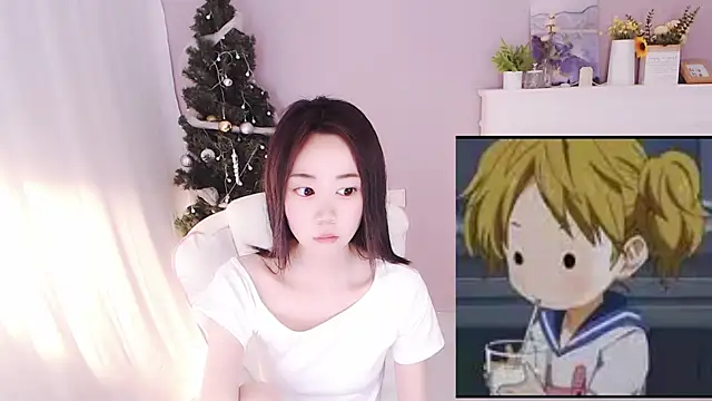 Snapshot of hall-33 chatting on 05/06/26, 02:29 hall-33 online show from 05/06/26, 02:29