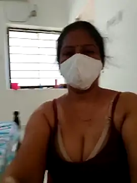Snapshot of tamil_manjalmaami chatting on 05/13/26, 01:14 tamil manjalmaami online show from 05/13/26, 01:14