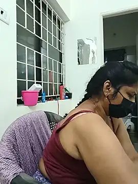 Snapshot of tamil_manjalmaami chatting on 06/02/26, 02:52 tamil manjalmaami online show from 06/02/26, 02:52