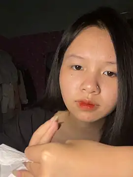 Snapshot of Link-mii chatting on 03/25/26, 02:23 Link-mii online show from 03/25/26, 02:23