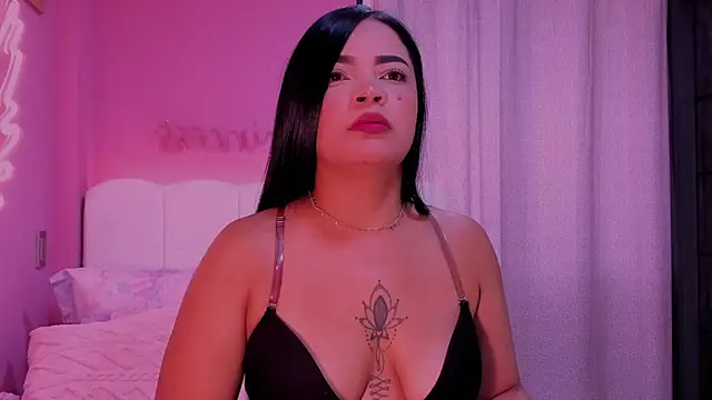 Snapshot of nicole_fiire chatting on 04/04/26, 01:19 nicole fiire online show from 04/04/26, 01:19