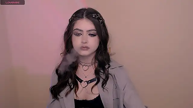  LunnaBelle  online show from 03/26/26, 03:06
