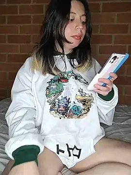 Snapshot of Petite_CherryX chatting on 04/14/26, 01:55 Petite CherryX online show from 04/14/26, 01:55