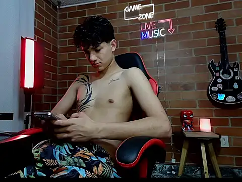 Snapshot of Kurtt__ chatting on 03/24/26, 03:33 Kurtt online show from 03/24/26, 03:33