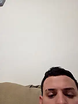 Snapshot of vmaxis chatting on 04/13/26, 02:39 vmaxis online show from 04/13/26, 02:39