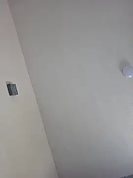 Snapshot of vmaxis chatting on 04/13/26, 07:52 vmaxis online show from 04/13/26, 07:52