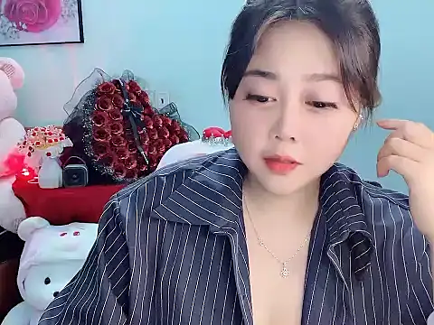 Snapshot of Nhanlu009 chatting on 04/12/26, 03:28 Nhanlu009 online show from 04/12/26, 03:28