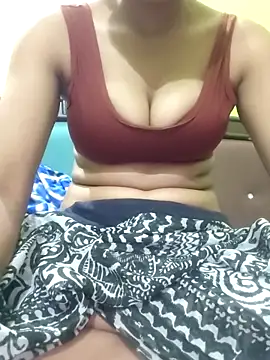 Snapshot of Lily4852 chatting on 04/03/26, 06:17 Lily4852 online show from 04/03/26, 06:17