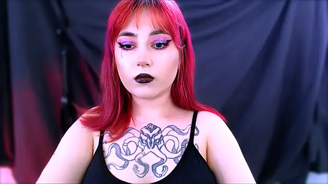 Snapshot of MistressEdith chatting on 04/15/26, 08:21 MistressEdith online show from 04/15/26, 08:21