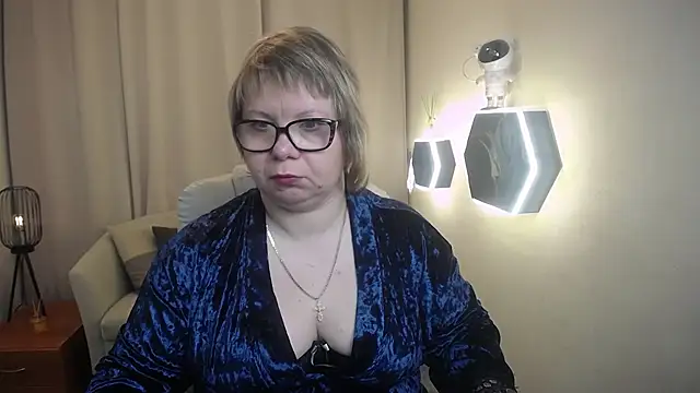 BonnnyBoobsy online show from 04/24/26, 05:54