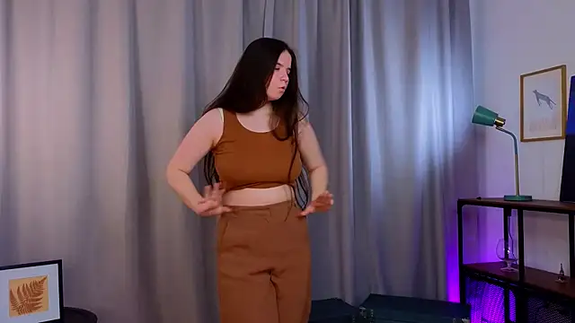 Snapshot of EnidCadarette chatting on 03/28/26, 02:38 EnidCadarette online show from 03/28/26, 02:38