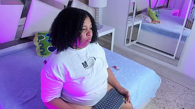 PhyllisDunbar online show from 04/25/26, 07:44