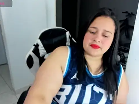 Snapshot of Atenea_19_ chatting on 04/22/26, 04:59 Atenea 19 online show from 04/22/26, 04:59