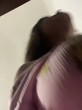 Snapshot of Ameliax200 chatting on 03/19/26, 03:43 Ameliax200 online show from 03/19/26, 03:43