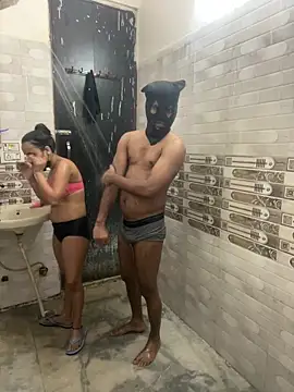 couple-new online show from 04/18/26, 11:36