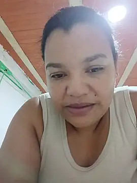 Snapshot of Lara_Seduce chatting on 04/14/26, 05:41 Lara Seduce online show from 04/14/26, 05:41