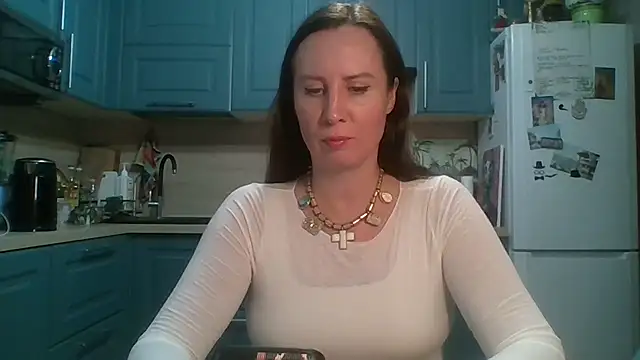 Snapshot of honey_voice chatting on 03/21/26, 05:05 honey voice online show from 03/21/26, 05:05