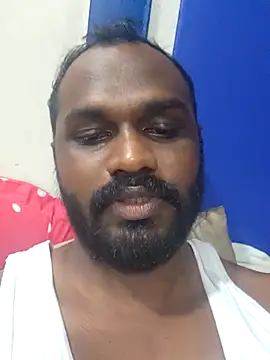 Snapshot of singletamilguy chatting on 04/05/26, 12:13 singletamilguy online show from 04/05/26, 12:13