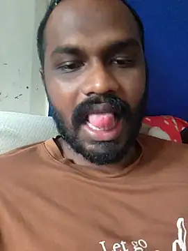 Snapshot of singletamilguy chatting on 04/17/26, 07:00 singletamilguy online show from 04/17/26, 07:00