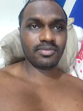 Snapshot of singletamilguy chatting on 04/17/26, 07:28 singletamilguy online show from 04/17/26, 07:28