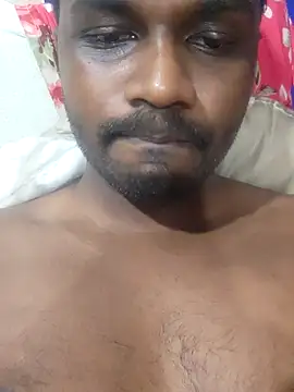 Snapshot of singletamilguy chatting on 04/18/26, 06:01 singletamilguy online show from 04/18/26, 06:01
