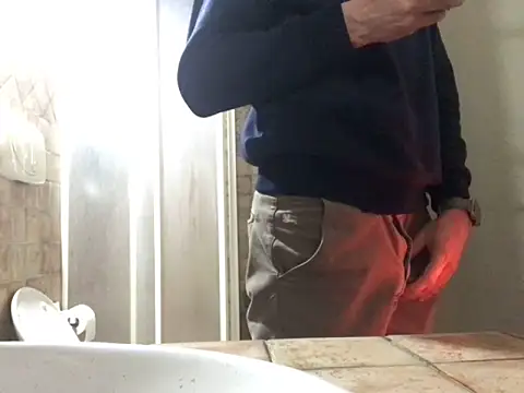 Snapshot of saber910 chatting on 03/19/26, 05:28 saber910 online show from 03/19/26, 05:28