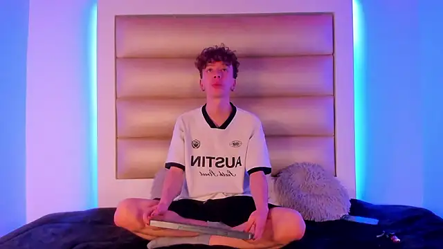 Snapshot of dante_sk chatting on 03/28/26, 10:53 dante sk online show from 03/28/26, 10:53