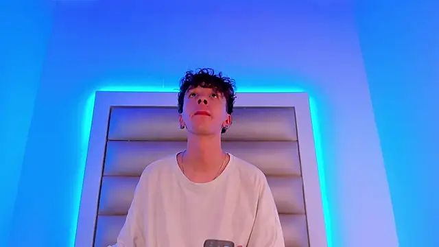 Snapshot of dante_sk chatting on 03/31/26, 09:26 dante sk online show from 03/31/26, 09:26