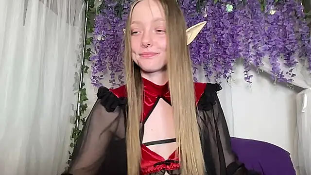 ElfGirlAna online show from 06/29/26, 03:01