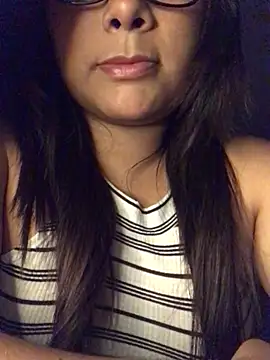 Snapshot of camilavixen20 chatting on 03/28/26, 08:08 camilavixen20 online show from 03/28/26, 08:08