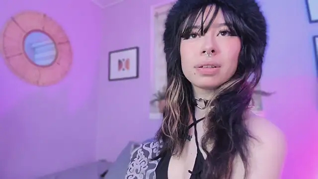 Snapshot of _Judaline_ chatting on 03/30/26, 10:22 Judaline online show from 03/30/26, 10:22