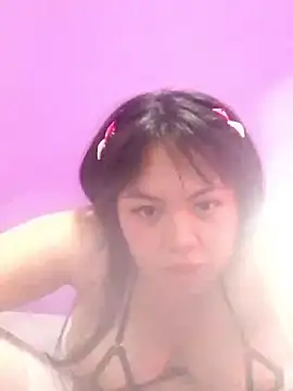 Snapshot of Jaazminee chatting on 04/05/26, 11:35 Jaazminee online show from 04/05/26, 11:35