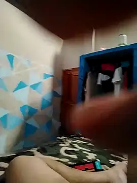 Snapshot of Rogrifo chatting on 03/22/26, 08:23 Rogrifo online show from 03/22/26, 08:23