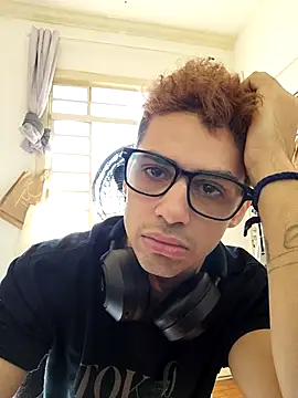 Darwim  online show from 05/12/26, 04:59