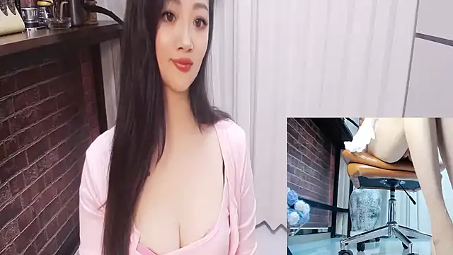 Snapshot of Latte-01 chatting on 07/01/26, 02:51 Latte-01 online show from 07/01/26, 02:51