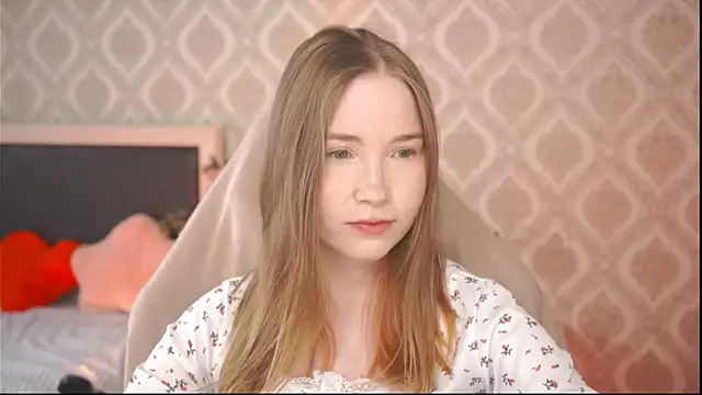 Snapshot of Linallu chatting on 04/07/26, 08:59 Linallu online show from 04/07/26, 08:59