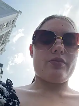 Snapshot of Mrs_Lust chatting on 03/23/26, 03:54 Mrs Lust online show from 03/23/26, 03:54